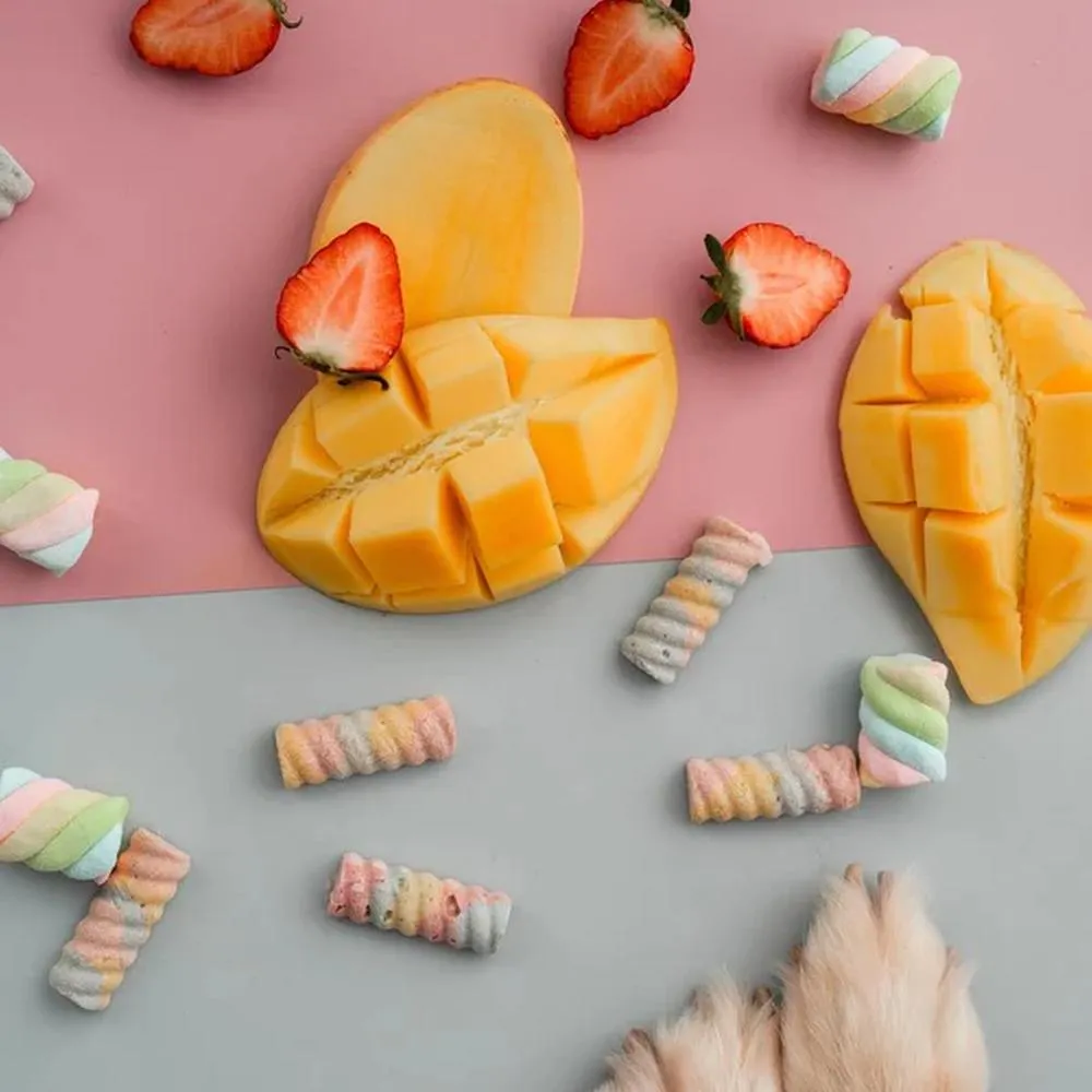 Marshmallow Swirl Freeze Dried Treats for Dogs and Cats