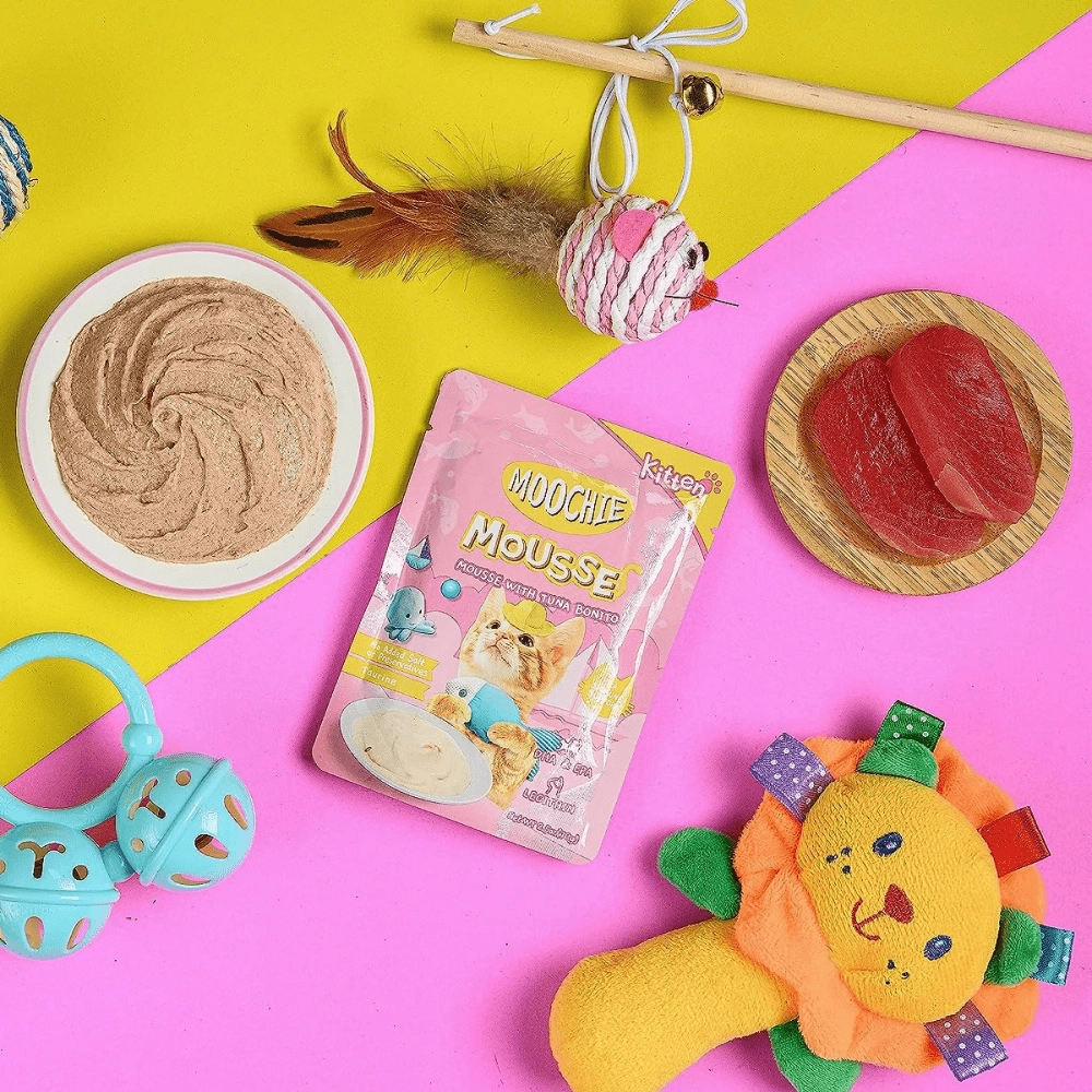 Moochie Mousse with Tuna Bonito Cat Treats