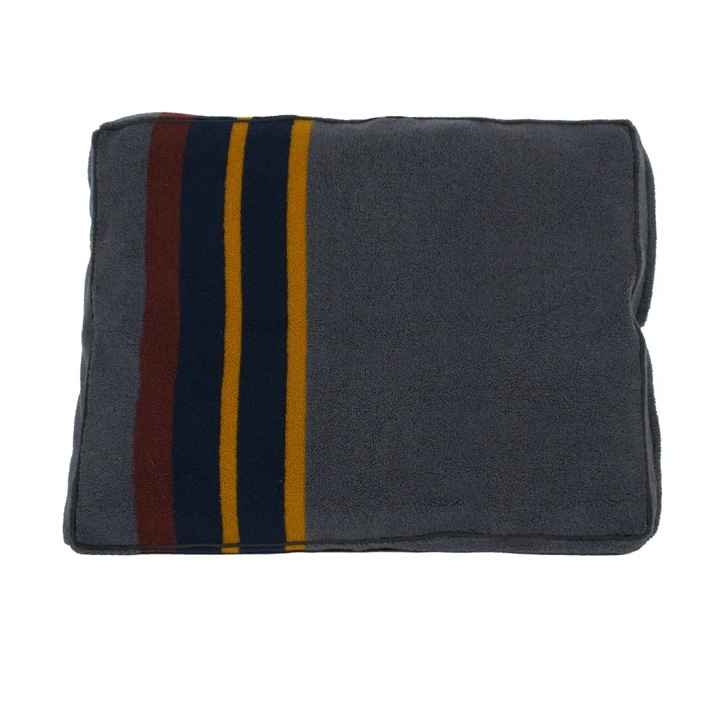Pendleton Napper Dog Bed Vintage Camp Lake