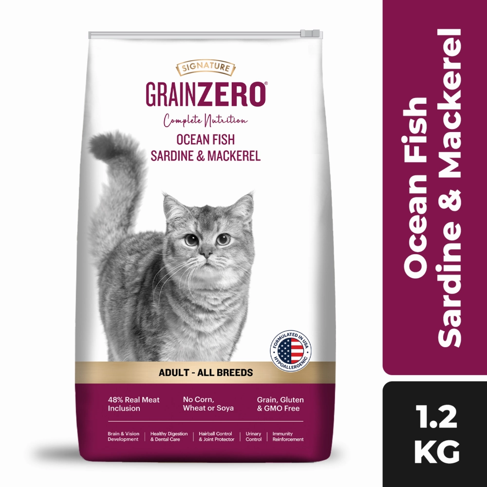 Scoopy Cat Litter, Me-O Creamy Treats, Digyton Syrup, Signature Cat Food & Basil Plush Squeaky Toy Limited Cat Hamper