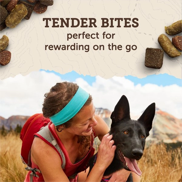 Zuke's Trail Mix Natural Chicken Recipe Soft & Chewy Dog Treats